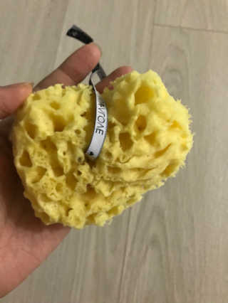 룰라러브 모공관리 끝 지중해산 천연해면 바디스펀지 — 5점을 준 리뷰어가 2018년 1월 올린 사용 사진