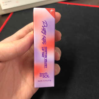 터치인솔 프리티필터 쉬폰 벨벳 립틴트 비비드팝 컬렉션 — 5점을 준 리뷰어가 2019년 3월 올린 사용 사진
