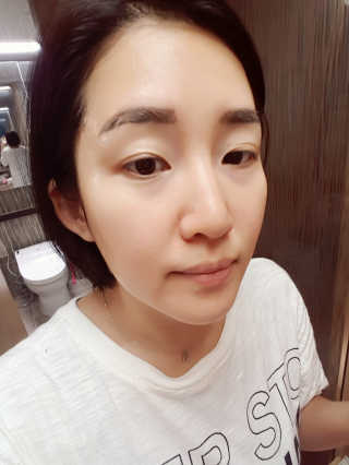디시크릿 펩타이드 슈퍼 모이스처라이징 에센스 — 5점을 준 리뷰어가 2018년 3월 올린 사용 사진