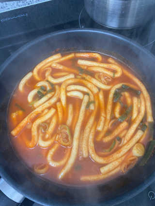 잠실맛집,홍코너떡볶이가우리집에[옛날맛,짜장맛옵션] — 5점을 준 리뷰어가 2019년 12월 올린 사용 사진