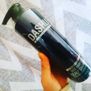 다슈코리아 다슈 데일리 단백질 한방 두피 골드 샴푸 500ml — 4.5점을 준 리뷰어가 2020년 3월 올린 사용 사진