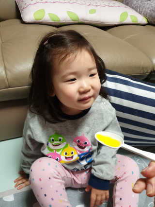 오메가-3스무디 [오메가스무디] 짜먹는 오메가3 DHA 임산부 어린이 — 4.5점을 준 리뷰어가 2019년 1월 올린 사용 사진
