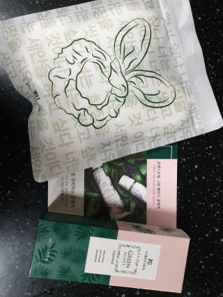 포레스트힐 그린 밸런스 클렌져 100ml + 토끼 헤어밴드 — 5점을 준 리뷰어가 2020년 1월 올린 사용 사진