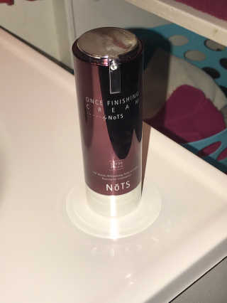낫츠 NoTS ​​Once Finishing Cream SPF 30 PA ++ — 2.83점을 준 리뷰어가 2018년 5월 올린 사용 사진