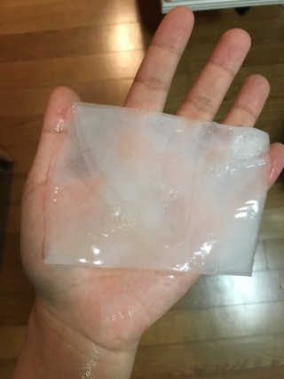 고보습에 화이트닝 아미모네 바다마스크팩 10매입 — 4점을 준 리뷰어가 2020년 1월 올린 사용 사진