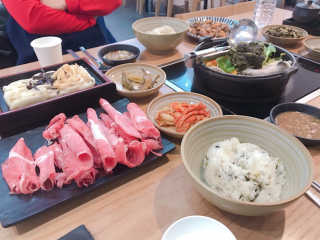 미스터시래기_수원점 [미스터시래기_수원]시래기샤브샤브와 꼬막무침2인SET — 3.5점을 준 리뷰어가 2019년 1월 올린 사용 사진