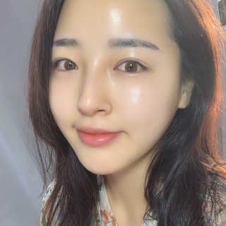 XYRA 자이라 더 레드 마스크 — 5점을 준 리뷰어가 2019년 5월 올린 사용 사진