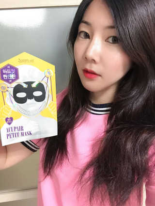 23years old 아큐페어 쁘띠 마스크 (5장) — 5점을 준 리뷰어가 2017년 9월 올린 사용 사진