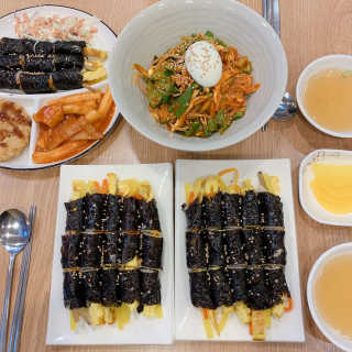 [아제꼬마김밥_은행동] 메뉴 내 20000원 상당 이용권 — 5점을 준 리뷰어가 2019년 2월 올린 사용 사진