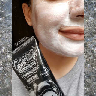 엘리자베카 Elizavecca  LongoLongo Gronique Diamond Mask Pack — 4.33점을 준 리뷰어가 2018년 7월 올린 사용 사진
