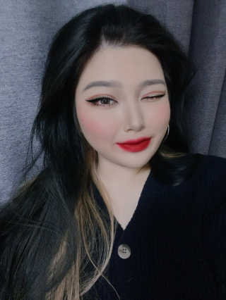 락컬러 락 잇 굿 바운데이션 — 5점을 준 리뷰어가 2020년 3월 올린 사용 사진
