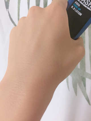 다슈코리아 다슈 맨즈 톤 업 비비로션 40ml — 3.67점을 준 리뷰어가 2018년 8월 올린 사용 사진