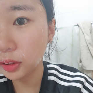 [후르디아] 골라쓰는 모찌 클렌징폼 5종 세트 — 5점을 준 리뷰어가 2019년 5월 올린 사용 사진