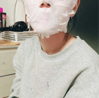 23years old 코쿤 윌로우 실키 마스크 — 4.5점을 준 리뷰어가 2017년 1월 올린 사용 사진