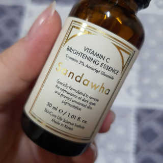 [스킨큐어] 산다화 비타민C 화이트닝 에센스 30ml — 5점을 준 리뷰어가 2020년 3월 올린 사용 사진