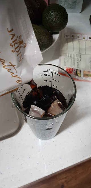 (주)쟈뎅 쟈뎅 시그니처 블랙, 헤이즐넛 230ml — 5점을 준 리뷰어가 2018년 6월 올린 사용 사진