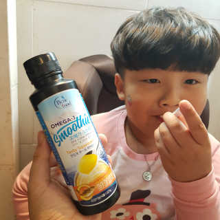 오메가-3스무디 [오메가스무디] 짜먹는 오메가3 DHA 임산부 어린이 — 5점을 준 리뷰어가 2018년 10월 올린 사용 사진