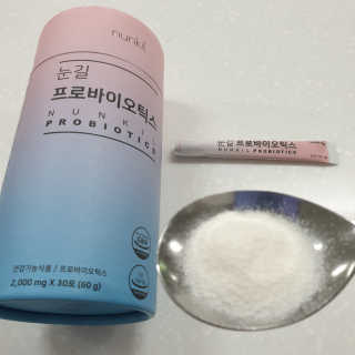 눈길 프로바이오틱스 눈길 콜라겐 프로바이오틱스 — 4점을 준 리뷰어가 2019년 11월 올린 사용 사진
