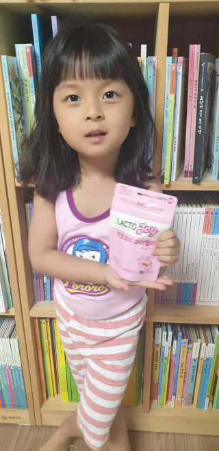 락토조이 구미젤리 복숭아맛 — 5점을 준 리뷰어가 2019년 8월 올린 사용 사진