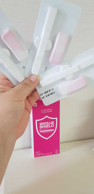 충치예방 집에서하는 불소도포 덴티스랩 쉴드 — 5점을 준 리뷰어가 2018년 6월 올린 사용 사진
