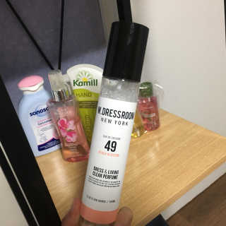 더블유드레스룸 드레스퍼퓸 150ml — 4.33점을 준 리뷰어가 2018년 5월 올린 사용 사진