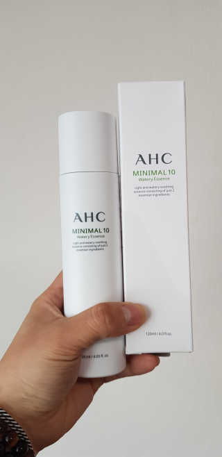 AHC 에이 에이치 씨 미니멀 10 워터리 에센스 — 5점을 준 리뷰어가 2018년 12월 올린 사용 사진