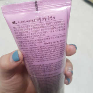 니코피 데오퍼퓸 티슈 + 폼클린저 SET — 4점을 준 리뷰어가 2019년 9월 올린 사용 사진