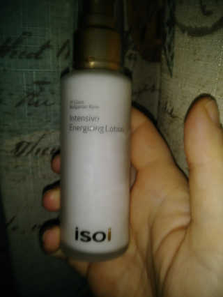 아이소이 Bulgarian Rose Intensive Energizing Lotion — 3.17점을 준 리뷰어가 2018년 3월 올린 사용 사진