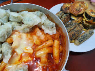화곡미담 옛날 떡볶이 — 5점을 준 리뷰어가 2020년 4월 올린 사용 사진
