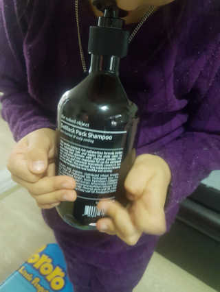 the naked object [탈모볼륨샴푸] 디블랙 팩 샴푸 — 5점을 준 리뷰어가 2019년 12월 올린 사용 사진
