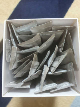 [하우투잇] 뤼에르 쿠르브 블랙 10ml x 30포 총 300ml — 5점을 준 리뷰어가 2020년 2월 올린 사용 사진