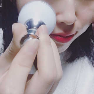 [더마퀸]쿨링스틱 페이스앤아이 — 5점을 준 리뷰어가 2019년 4월 올린 사용 사진
