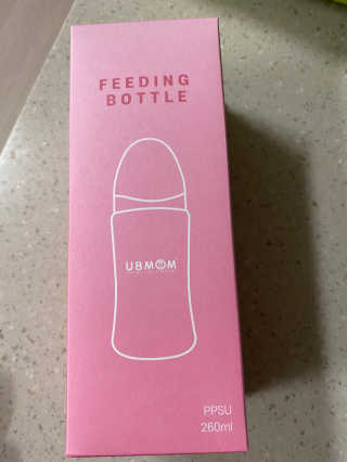 유비맘 PPSU 젖병 노꼭지_260ml_컬러 랜덤 발송 — 3.5점을 준 리뷰어가 2020년 2월 올린 사용 사진