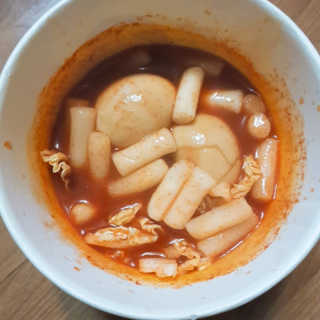 청담동말자싸롱 말자네떡볶이4EA말자네빠삭빠삭감튀5EA — 3.67점을 준 리뷰어가 2019년 1월 올린 사용 사진