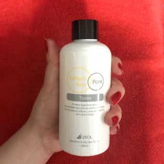 이솔화장품 이솔 세범 리스 포어 토너 200ml — 4.33점을 준 리뷰어가 2018년 8월 올린 사용 사진