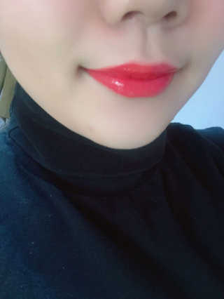 셀레뷰 슈퍼 글램 립 오일 — 4점을 준 리뷰어가 2017년 12월 올린 사용 사진