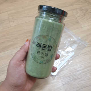 초능력 국내산 레몬밤 분말 — 4점을 준 리뷰어가 2019년 9월 올린 사용 사진