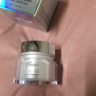 파시스 올인원 진주 화이트닝 크림 100ml — 4.5점을 준 리뷰어가 2019년 5월 올린 사용 사진