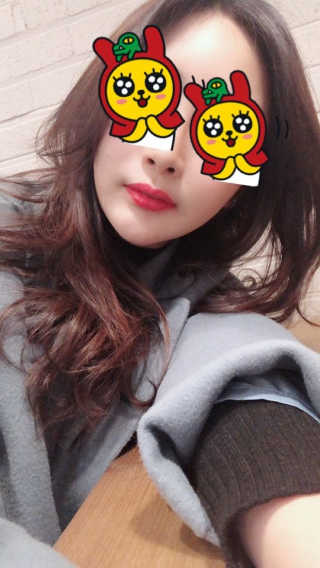 지고트 로맨틱 키스 립스틱 — 5점을 준 리뷰어가 2018년 12월 올린 사용 사진