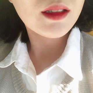 터치인솔 프리티필터 쉬폰 벨벳 립틴트 — 5점을 준 리뷰어가 2018년 10월 올린 사용 사진