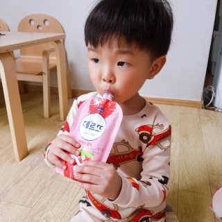 데르뜨 떠먹는 과일 3종, 짜먹는 과일 2종 총 10개 체험 — 5점을 준 리뷰어가 2020년 3월 올린 사용 사진