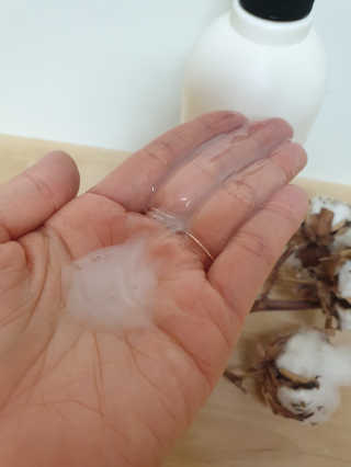 (주)에네스티 내추럴 촉촉  오트밀 바디워시 500ml — 5점을 준 리뷰어가 2019년 12월 올린 사용 사진