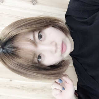 딜라잇18 알약쿠션 — 3.5점을 준 리뷰어가 2016년 10월 올린 사용 사진