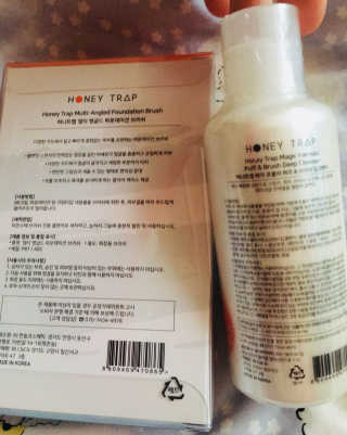 Honey Trap 멀티앵글드파운데이션 브러쉬+매직 퍼프,브러쉬클렌저 — 5점을 준 리뷰어가 2018년 2월 올린 사용 사진