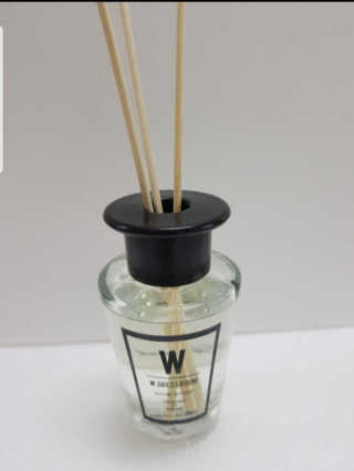 더블유드레스룸 퍼퓸 디퓨저 70ml — 4.67점을 준 리뷰어가 2018년 7월 올린 사용 사진