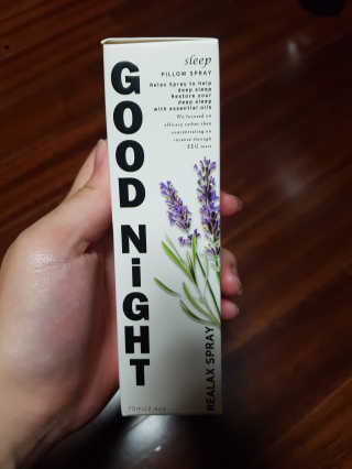 스륵 당신의 숙면에 도움을 주는 에센셜 오일 스프레이 — 4점을 준 리뷰어가 2018년 7월 올린 사용 사진