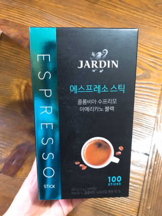 (주)쟈뎅 쟈뎅 에스프레소 스틱 아메리카노 블랙 — 3.83점을 준 리뷰어가 2018년 10월 올린 사용 사진