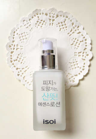 아이소이 피지가 도망가는, 산뜻! 에센스 로션 — 4.17점을 준 리뷰어가 2017년 8월 올린 사용 사진
