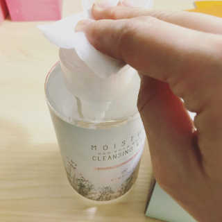 신소라 코스메틱 SINSOLA COSMETIC 신소라 모이스춰 클렌징 워터 — 5점을 준 리뷰어가 2017년 11월 올린 사용 사진