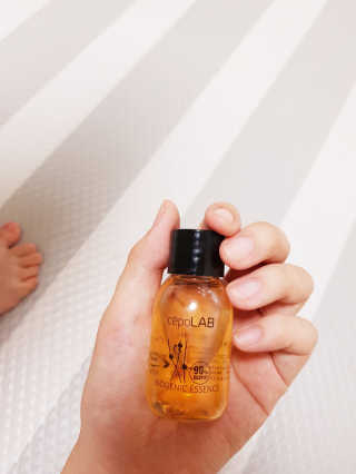 세포랩 바이오제닉 에센스 30ml 특별팩 — 5점을 준 리뷰어가 2018년 5월 올린 사용 사진